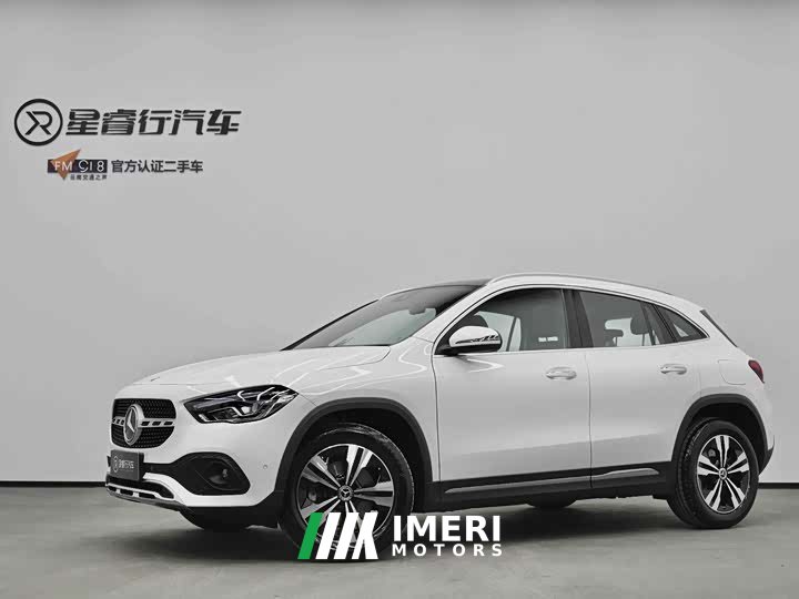 Mercedes-Benz GLA 220