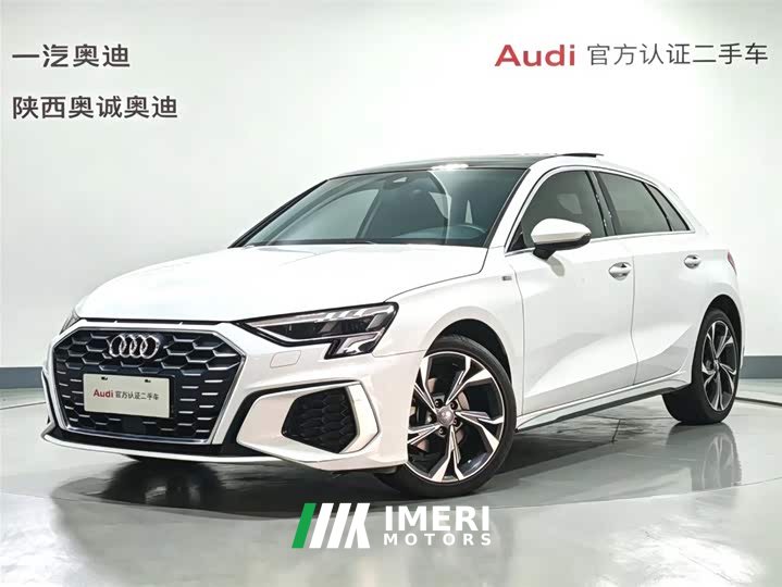 Audi A3 Sportback 35 TFSI luxury sports