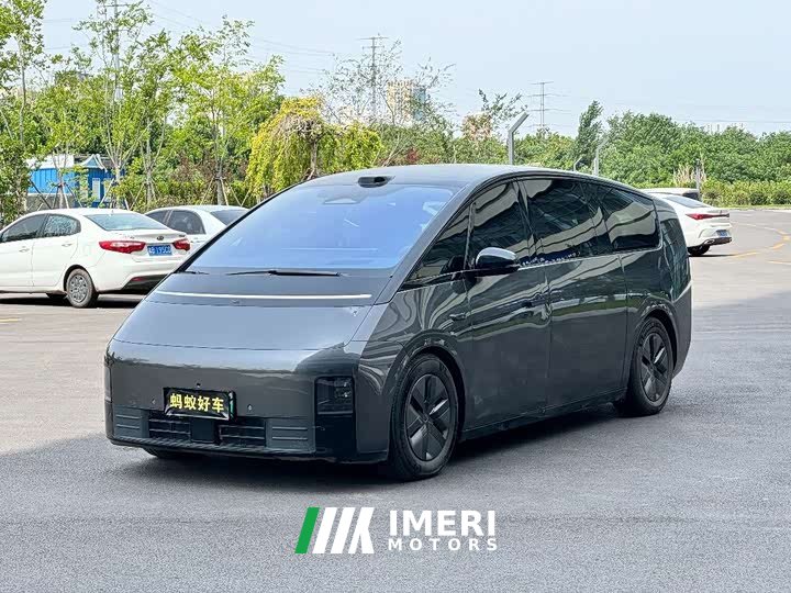 Li Auto Ideal MEGA 2025 Home Family Special Edition