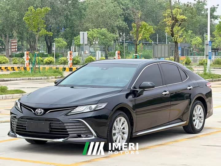 Toyota Camry 2.0G Deluxe Edition
