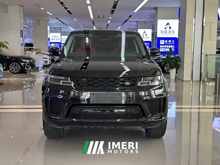 Land Rover Range Rover Sport 3.0 L6 Black Edition