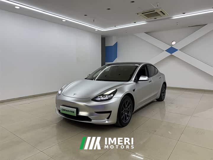 Tesla Model 3 2022 rear-wheel drive version