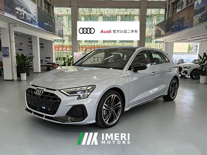 Audi A3 Sportback 35TFSI Flying Spur Exclusive Luxury Premium Package (Southern Edition)