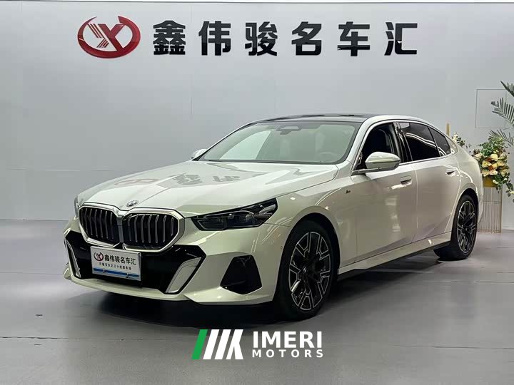 BMW 5 530Li Deluxe Version M
