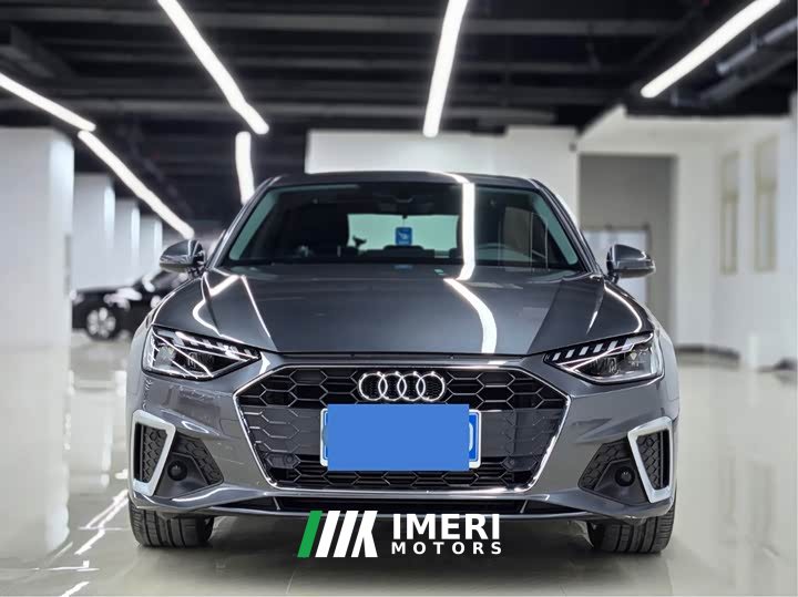 Audi A4L 40 TFSI Fashion Version