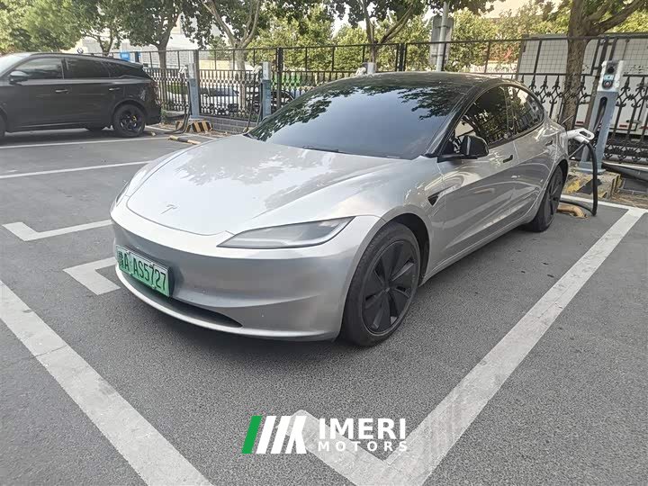 Tesla Model 3 2023 rear-wheel drive version