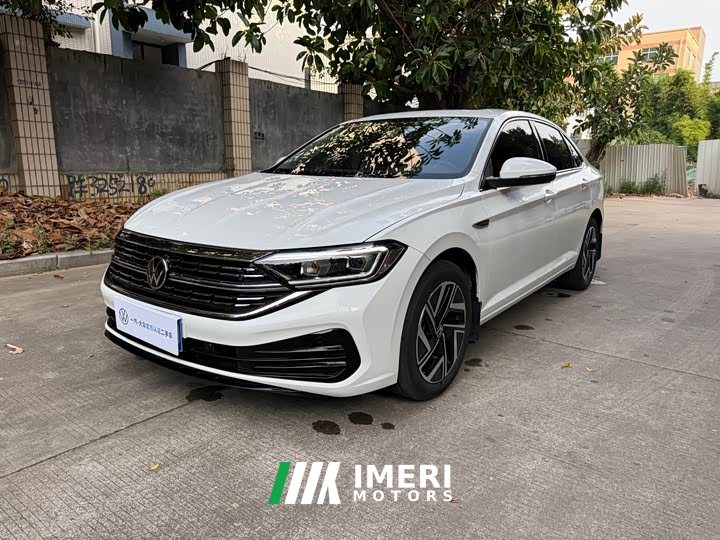 Volkswagen Sagitar 300TSI DSG Super Edition