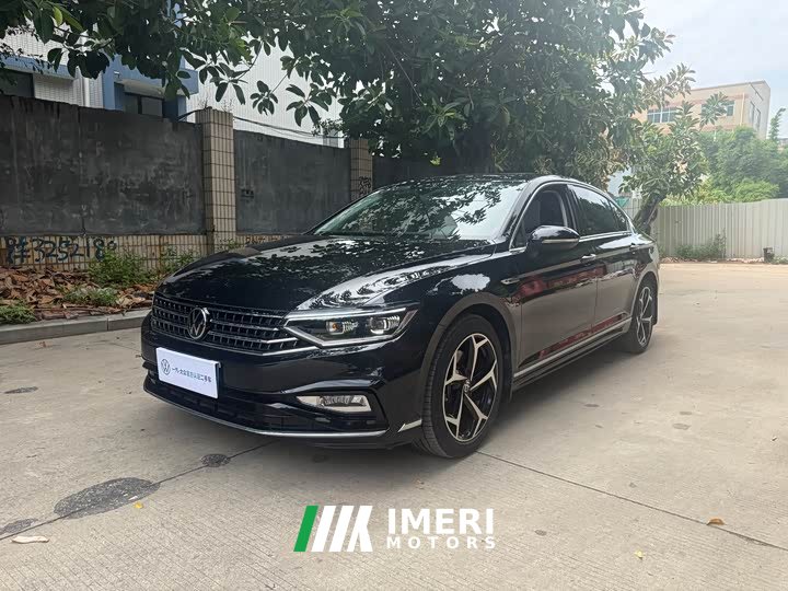 Volkswagen Magotan 2023 2 Million Edition 330TSI DSG Luxury