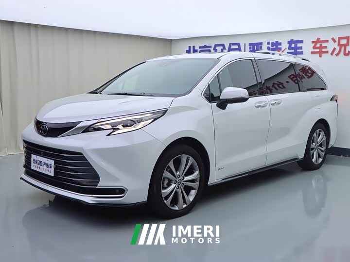 SIENNA 2.5LPHEV Premium Edition