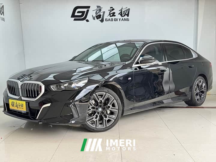 BMW 5 530Li Deluxe Version M