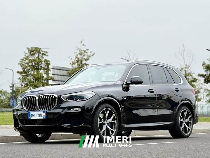 BMW X5 xDrive40i Deluxe Version M