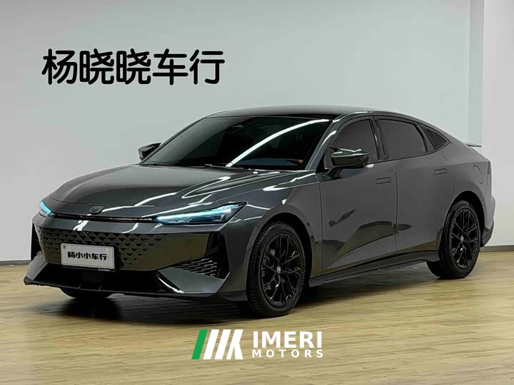 Changan UNI-V 1.5T Premium Version