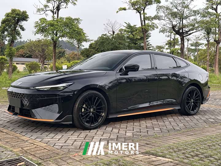 Changan UNI-V 1.5T noble sports