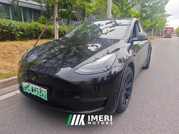 Tesla Model Y Edition
