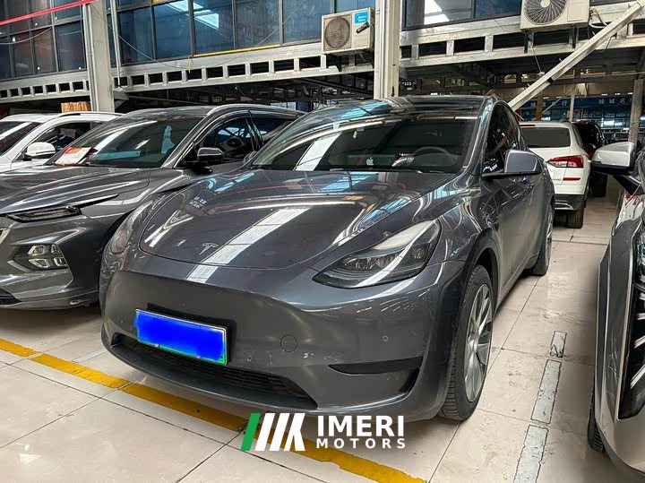 Tesla Model Y Edition