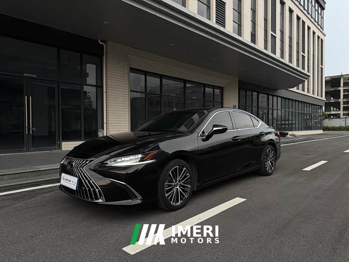 Lexus ES 300h Edition