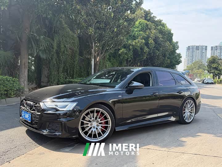 Audi A6 Avant 45 TFSI Version