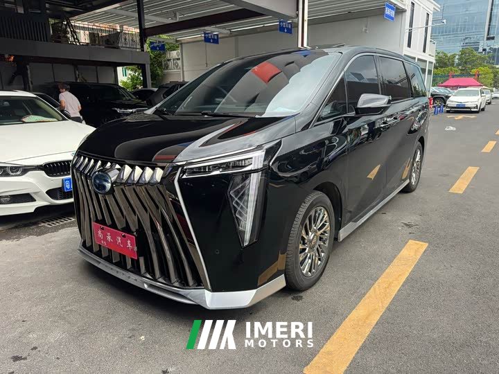 GAC M8 PHEV Edition