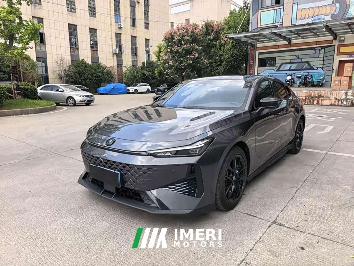 Changan UNI-V 1.5T Deluxe Version