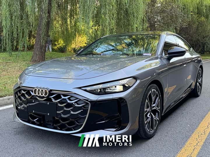 Audi A5L Sportback TFSI 150kW Deluxequattro Version
