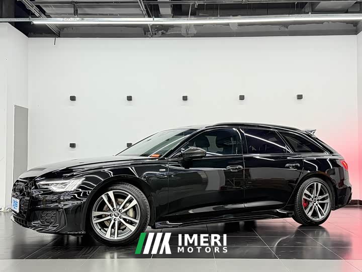 Audi A6 Avant 45 TFSI Version