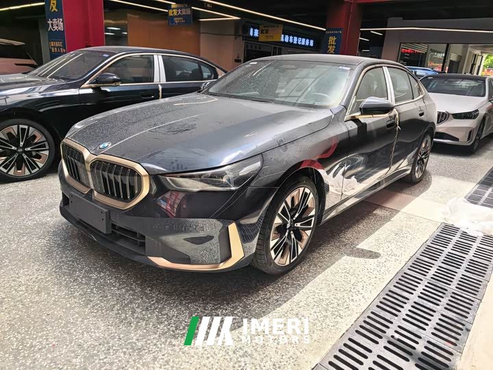 BMW 5 530Li Deluxe Version Luxury