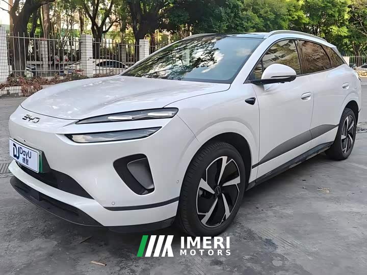 Mercedes-Benz 06 DM-i 205Pro Edition