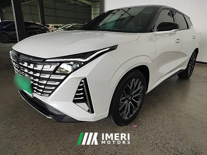 Changan UNI-Z 1.5T Luxury Version