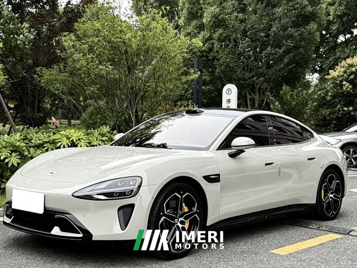 Xiaomi SU7 rear-wheel drive ultra-long battery life high-end smart driving Pro version