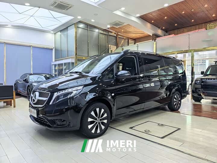 Mercedes-Benz Vito 2023 2.0T Business Edition 7 seats