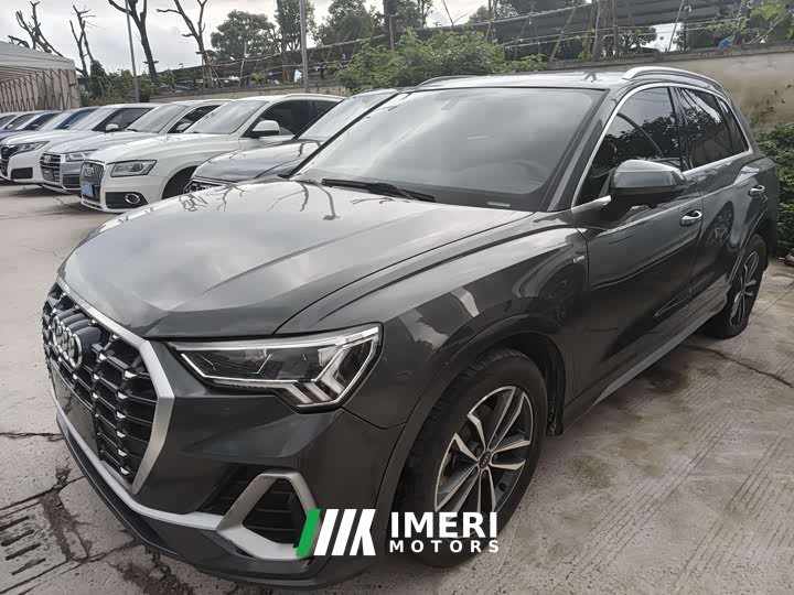 Audi Q3 35 TFSI Fashionable and Elegant