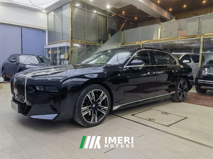 BMW 7 Series 2023 740Li M Sport Package