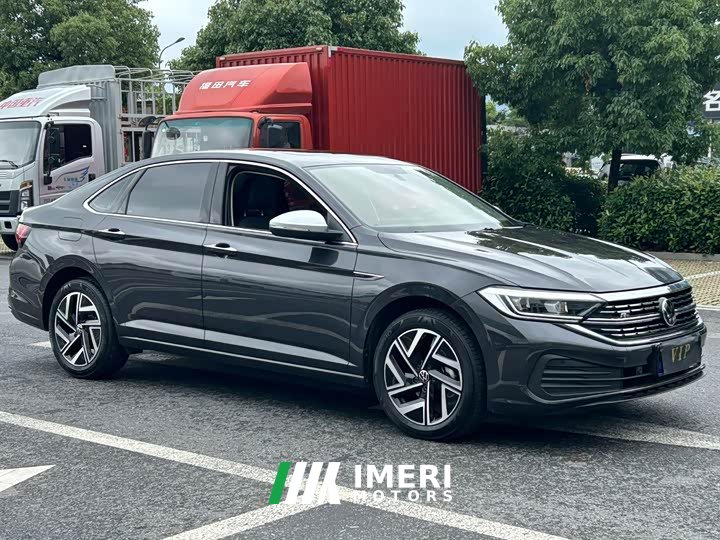 Volkswagen Sagitar 2025 facelift three 300TSI DSG transcendent version