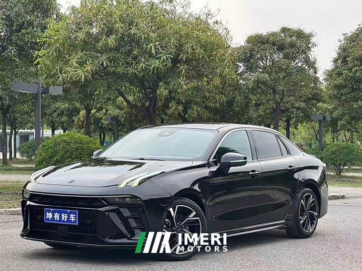 Lynk & Co 03 1.5TD DCT Pro