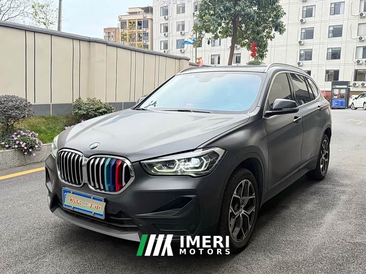 BMW X1 sDrive25Li Leading
