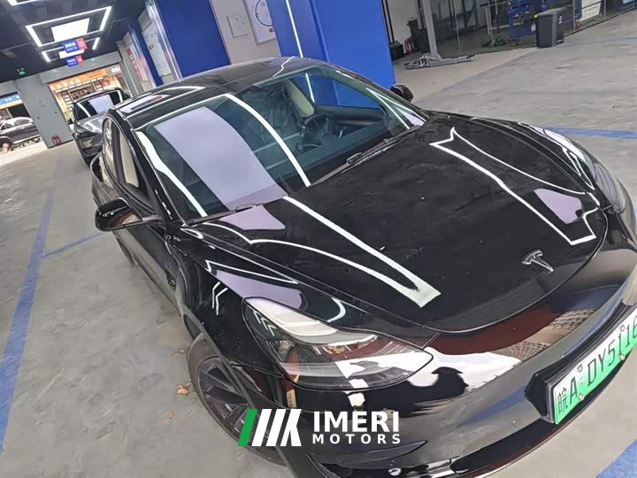 Tesla Model 3 rear-wheel drive version