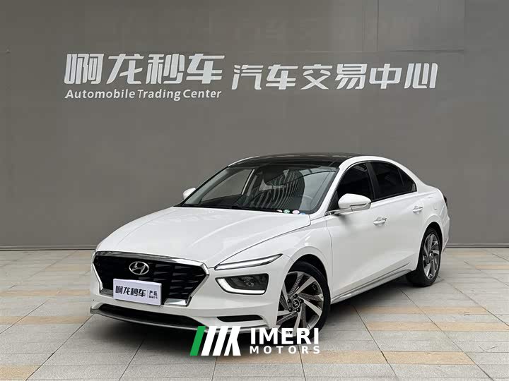 Lexus Mingtu 1.8L CVT LUX Premium Edition