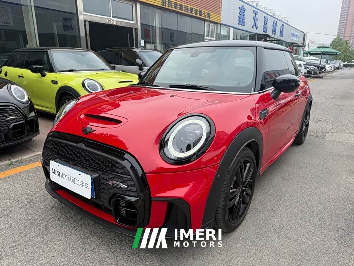 MINI 2023 2.0T COOPER S racing driver