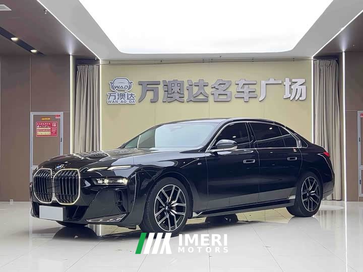 BMW 7 Series 2023 735Li M Sports Package