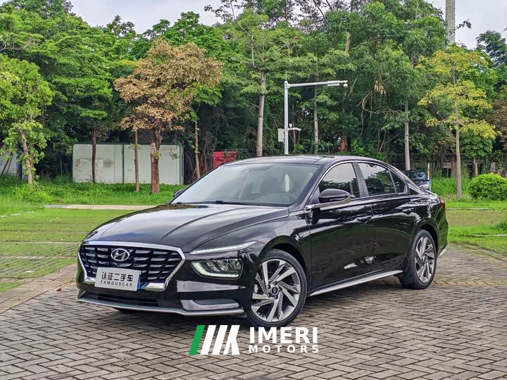 Lexus Mingtu 1.8L CVT LUX Premium Edition