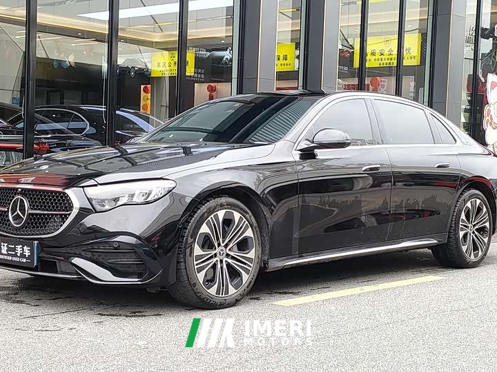 Mercedes-Benz E-Class E 300 L Fashionable and Sporty