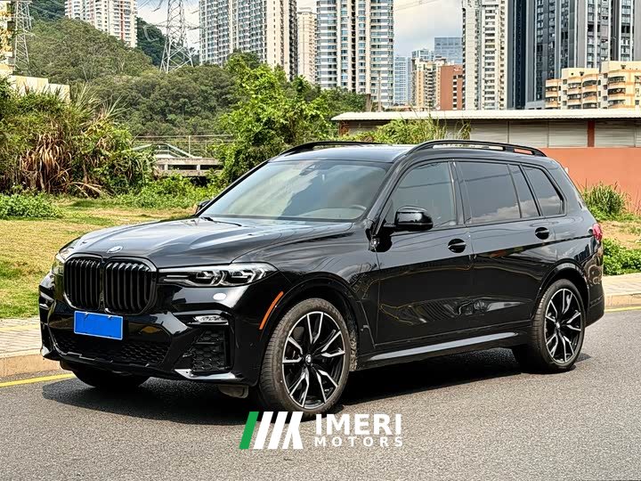 BMW X7 xDrive40i US version