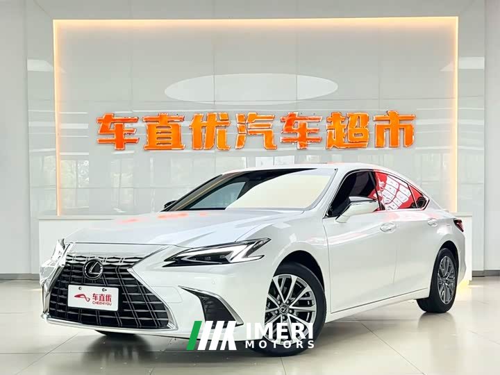 Lexus ES 300h Premium Edition