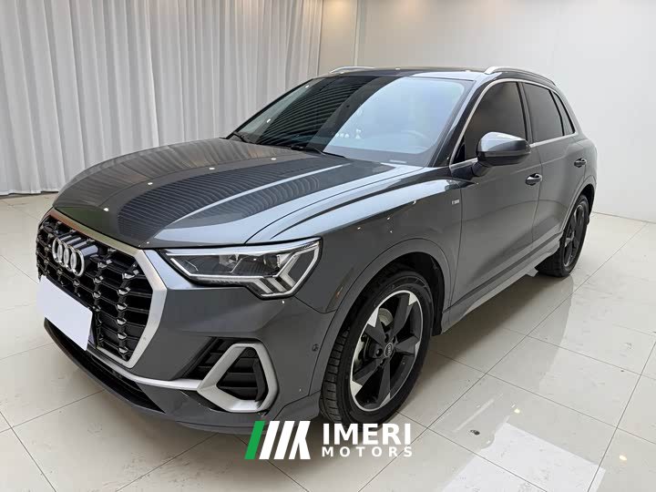 Audi Q3 2022 35 TFSI Fashionable and Dynamic