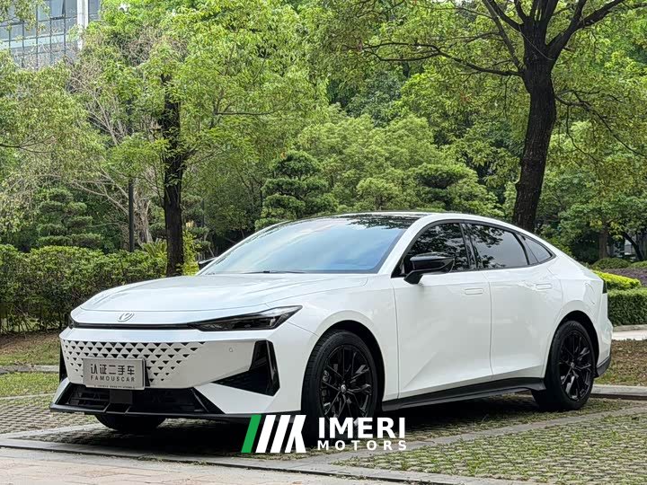 Changan UNI-V 1.5T premium