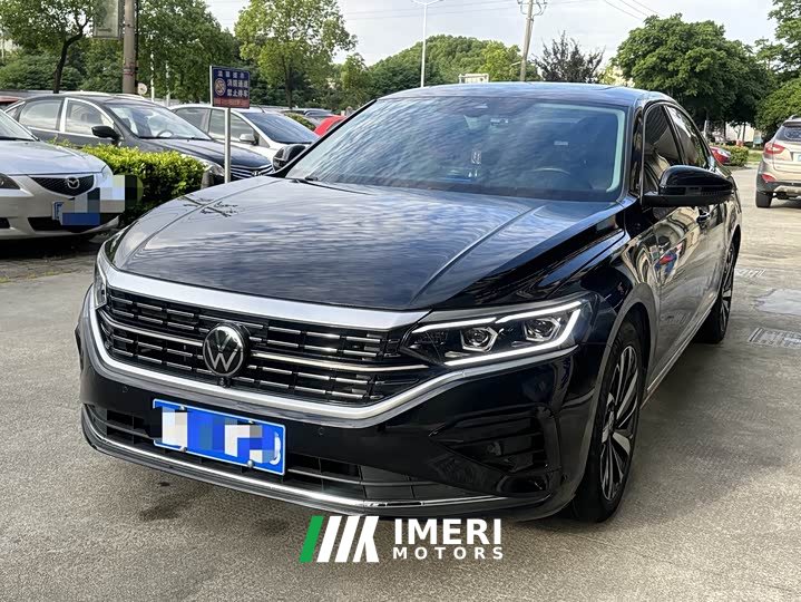 Volkswagen Passat 330TSI Luxury Edition