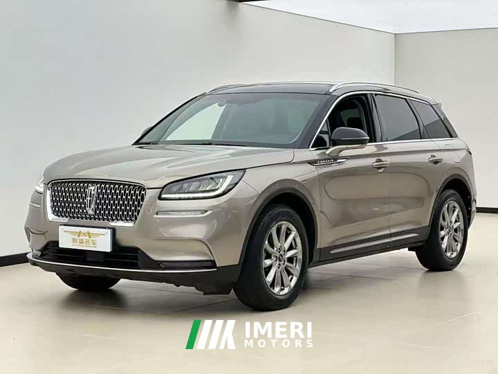 Lynk & Co Adventurer 2.0T two-wheel drive exclusive edition
