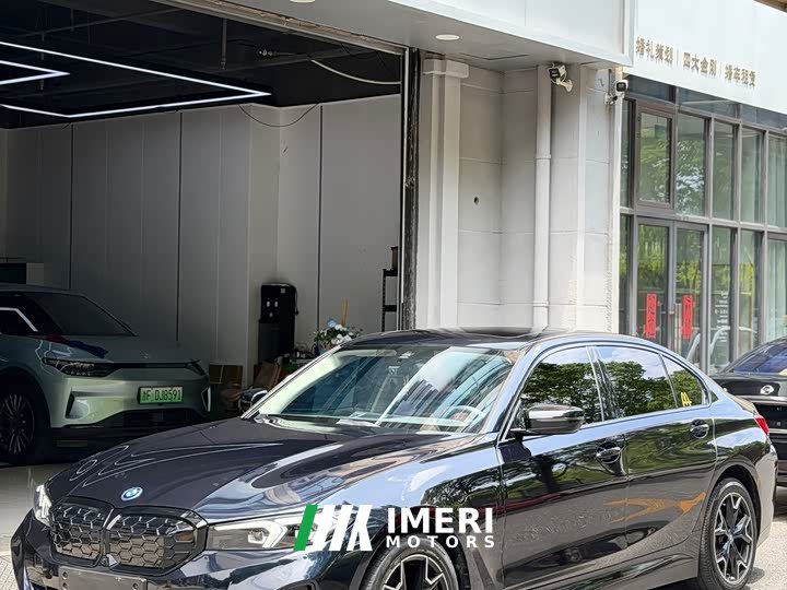 BMW i3 eDrive 40L Night Package