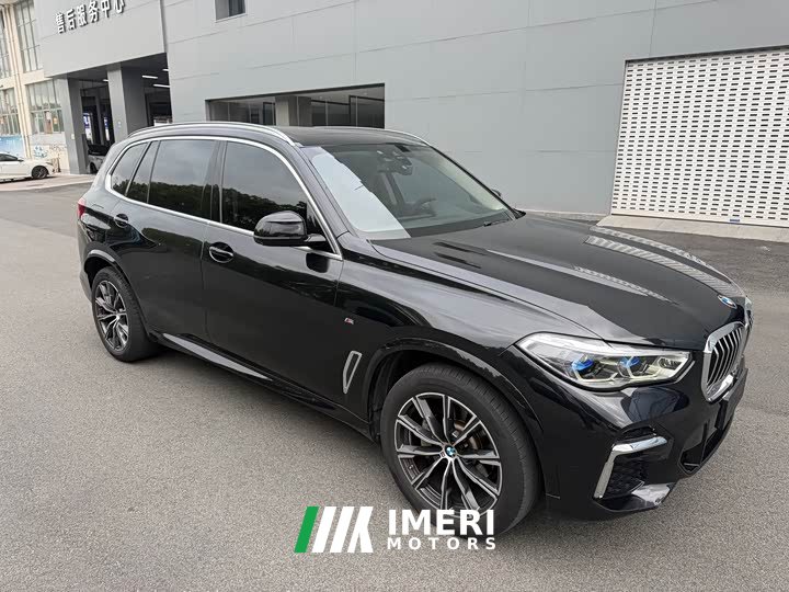 BMW X5 2022 xDrive 30Li Exclusive M Sports Package