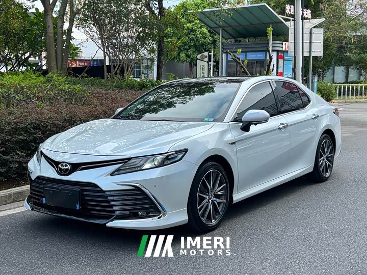 Toyota Camry 2021 2.5G Deluxe Edition